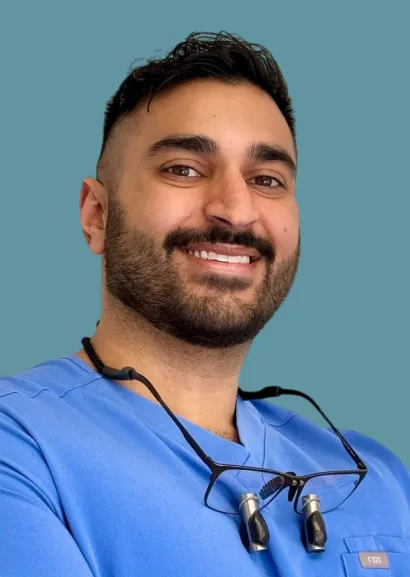 Dr. Yonaton Mehrzadi Headshot